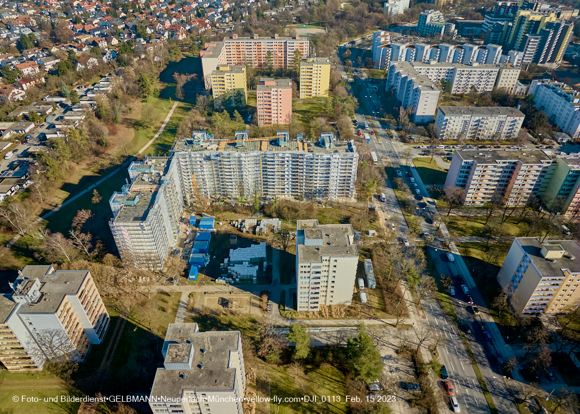 15.02.2023 - Sanierung am Kar-Marx-Ring 11-21 in Neuperlach